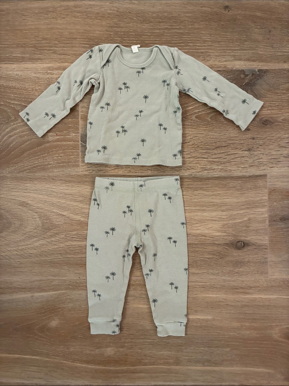 12-18M Green Palm Tree Ribbed Pajama Set